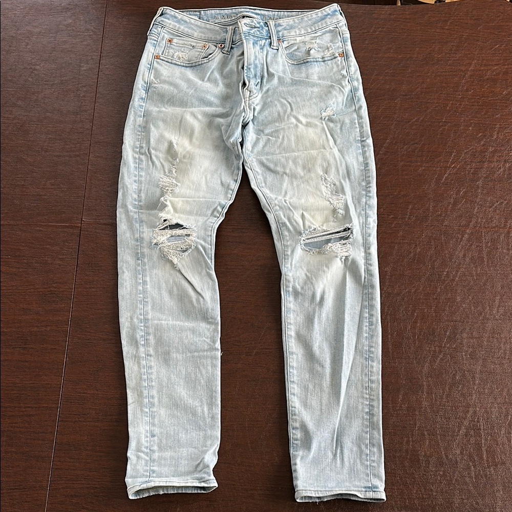 American Eagle Light Blue Distressed Men's Jeans
